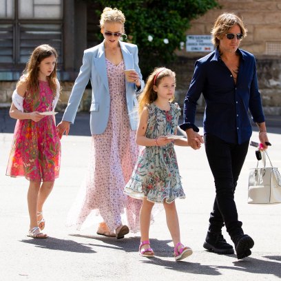 nicole-kidman-and-keith-urbans-rare-family-photos-with-2-daughters