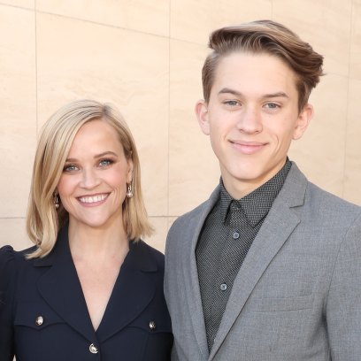 reese-witherspoons-son-deacon-phillippe-announces-his-first-single