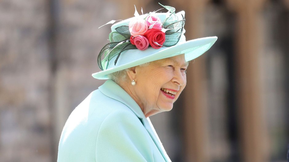 Queen Elizabeth Wears Teal Hat and Suit