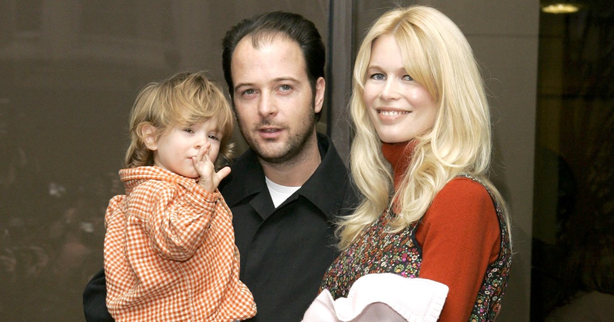 Claudia Schiffer S Kids Meet The Model S 1 Son And 2 Daughters