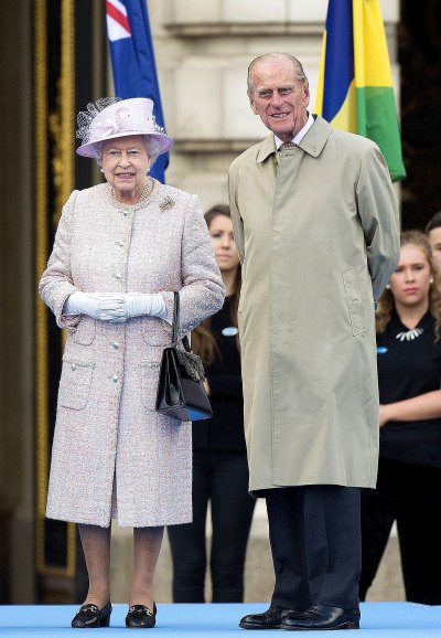 queen-elizabeth-and-prince-philips-73rd-anniversary-photo