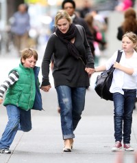 Kate Winslet Has 3 Kids From 3 Husbands Meet Mia Joe And Bear Both kate winslet and edward abel as per celebrity net worth, edward abel smith alone has got a net worth of around $25 million. https www closerweekly com posts kate winslet has 3 kids from 3 husbands meet mia joe and bear