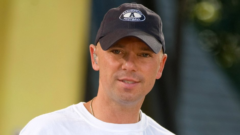 is-kenny-chesney-married-with-kids-inside-his-family-life
