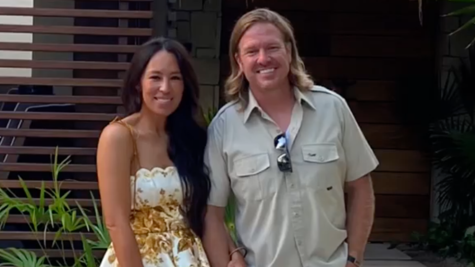 joanna-gaines-43-rocks-gorgeous-bikini-while-on-18th-anniversary-vacation-with-husband-chip