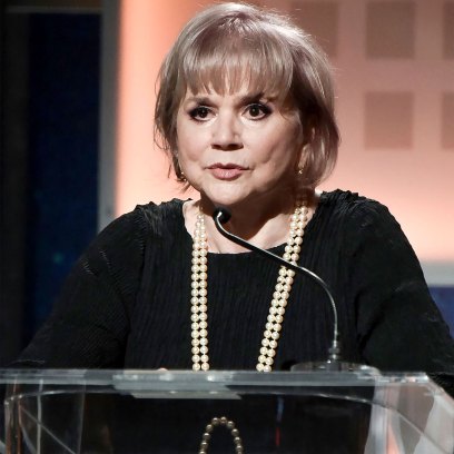 Linda Ronstadt Says She Misses Playing Music After 2011 Supranuclear Palsy Diagnosis: 'I Can't Sing'