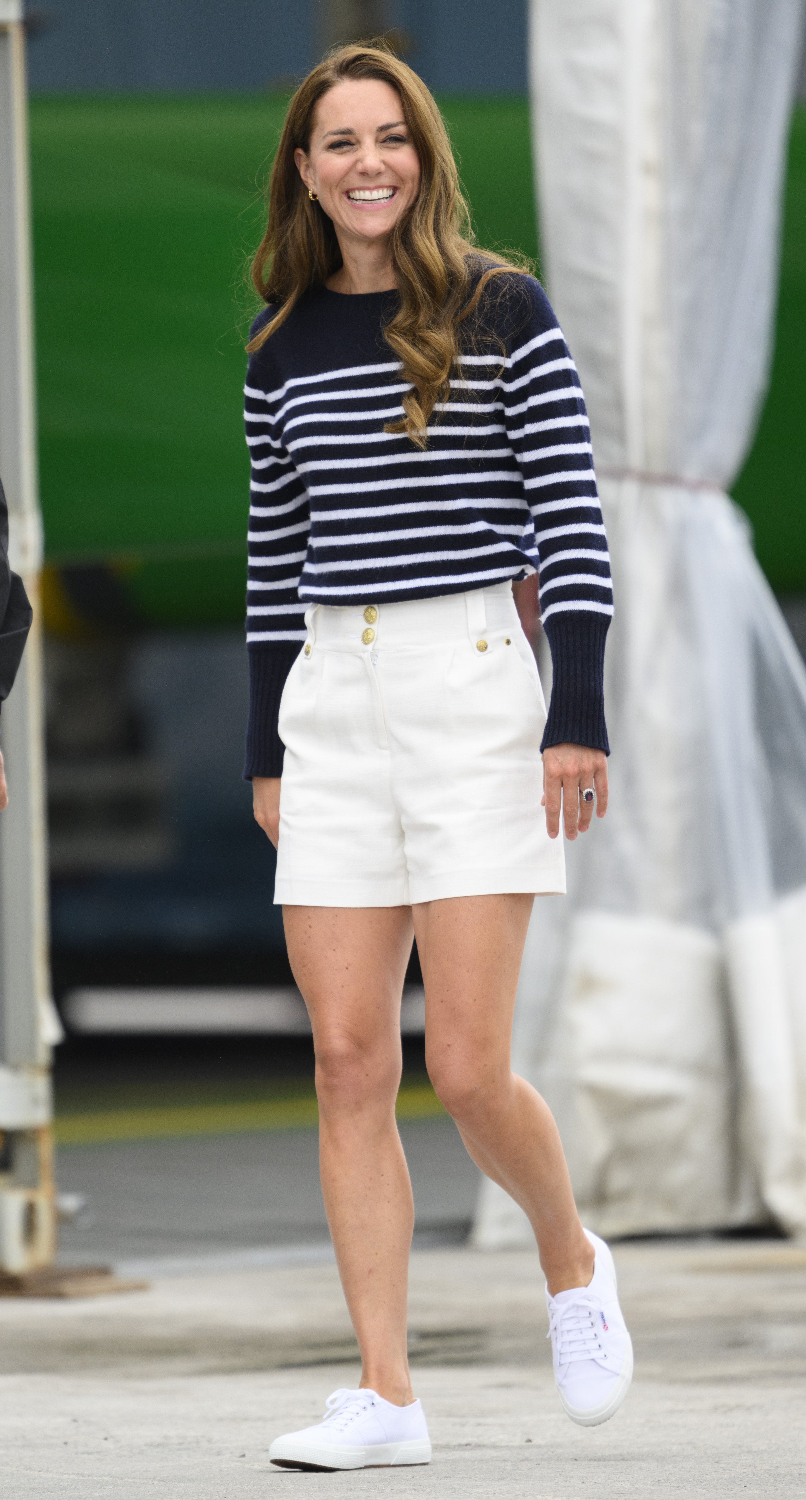Kate Middleton’s Fashion: Photos of Duchess’ Casual Royal Looks ...