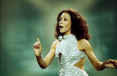 Freda Payne Opens Up About 'Juicy' Relationships in Memoir, How Getting Older Has Been 'Challenging'