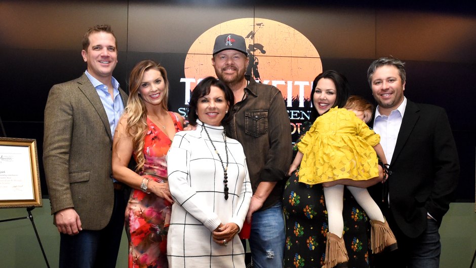 Toby Keith Kids: Meet His 3 Children, Family Details 
