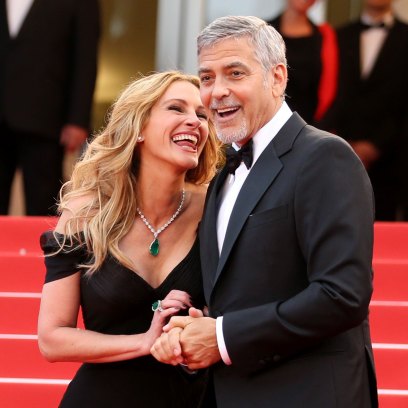 George Clooney, Julia Roberts Reveal Awkward Kiss on Set