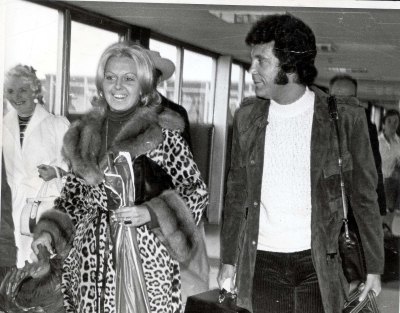 Tom Jones Made Promise to Wife Linda Before Her Death