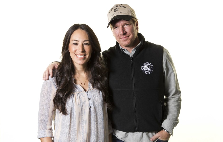 Chip and Joanna Gaines posing