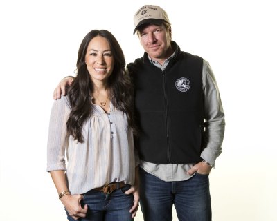 Chip and Joanna Gaines posing