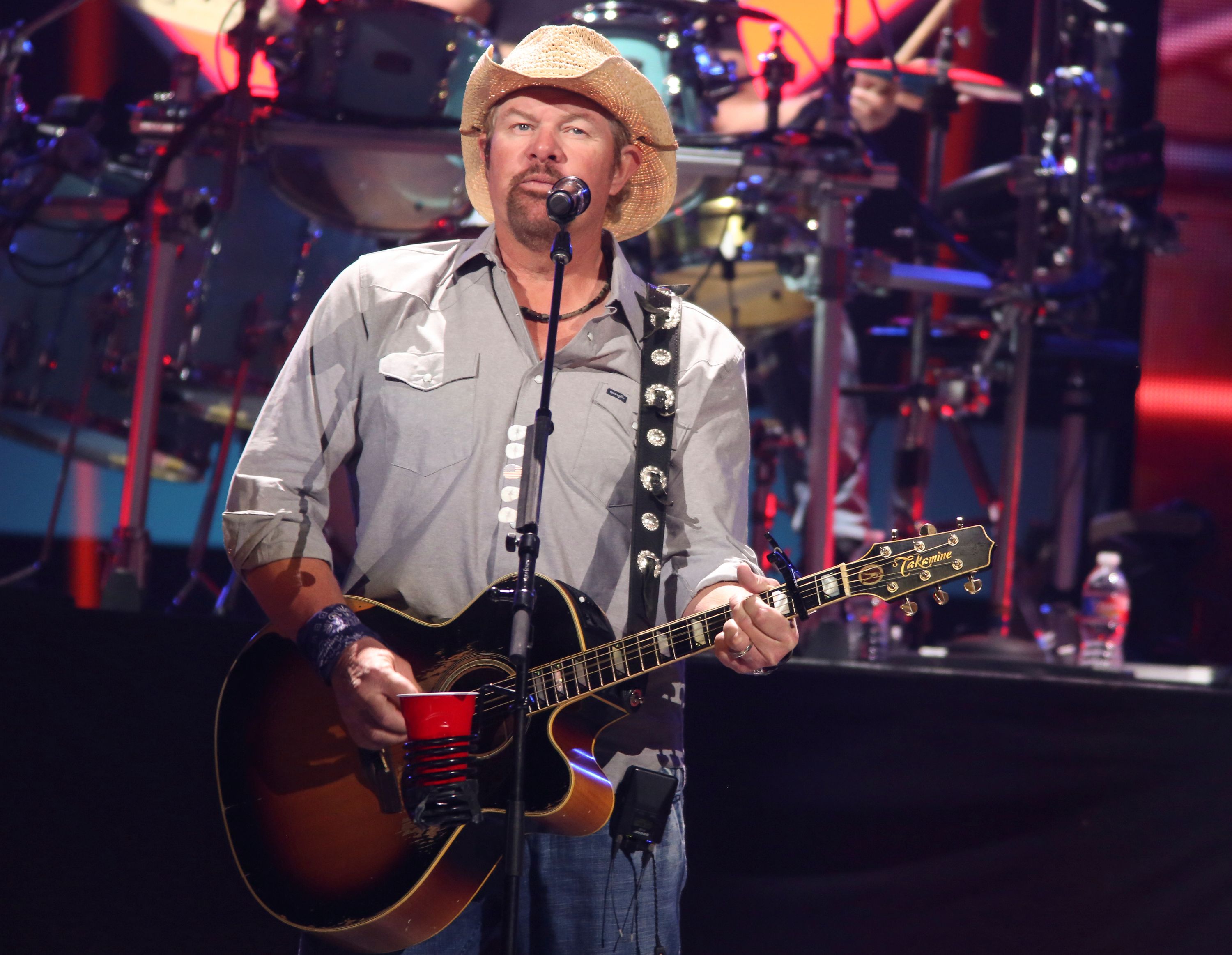 Toby Keith Cancer: Update on Singer’s Health, Treatment 