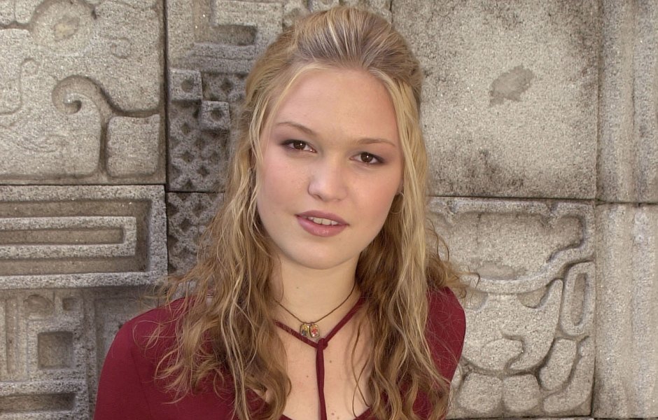 Julia Stiles Now: Where the Former Teen Icon Is Today 
