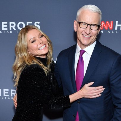 Kelly Ripa and Anderson Cooper smiling together