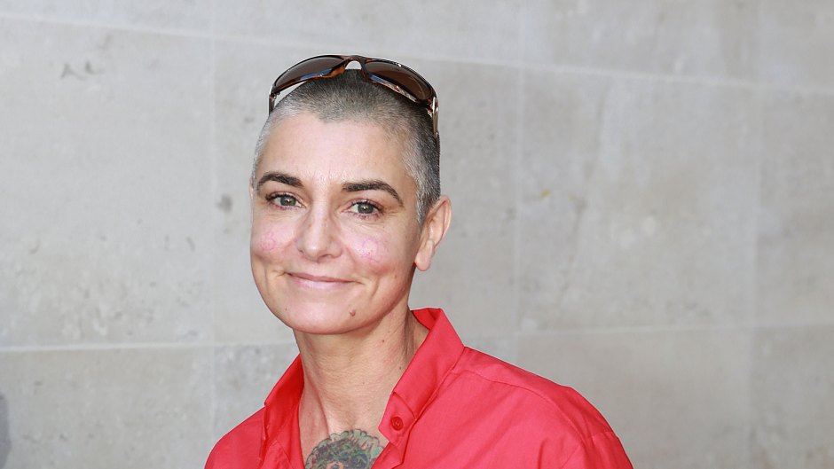 Sinead O'Connor weaars red shirt at BBC radio station