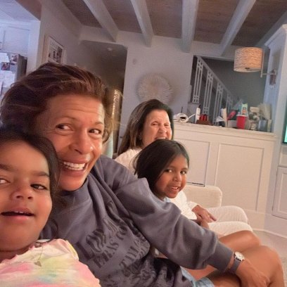 Hoda Kotb watches TV with daughters and mom