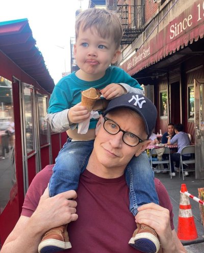 Anderson Cooper holds son Wyatt on his shoulders