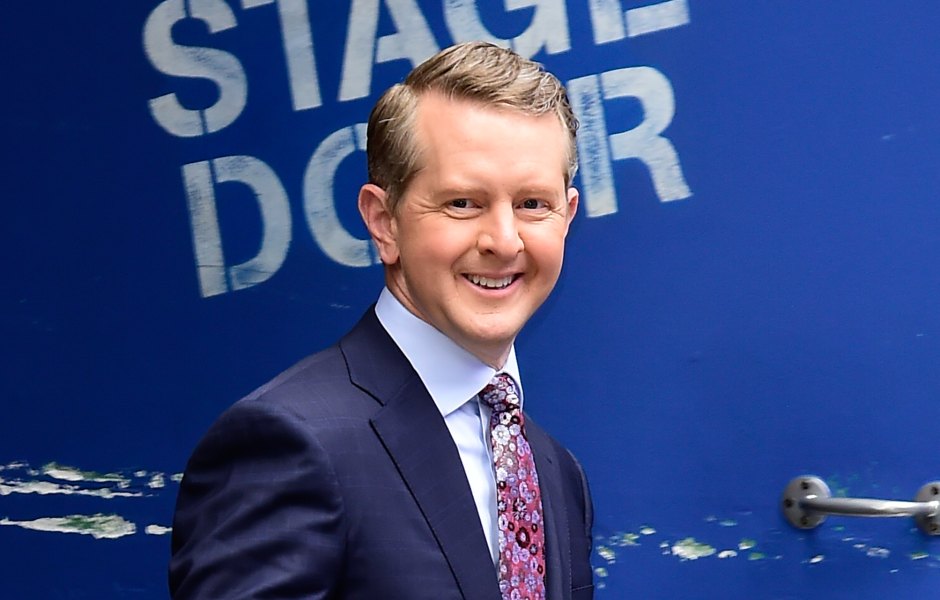 Ken Jennings leaves location in suit and tie