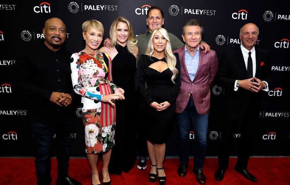Cast of 'Shark Tank' poses with Sara Haines