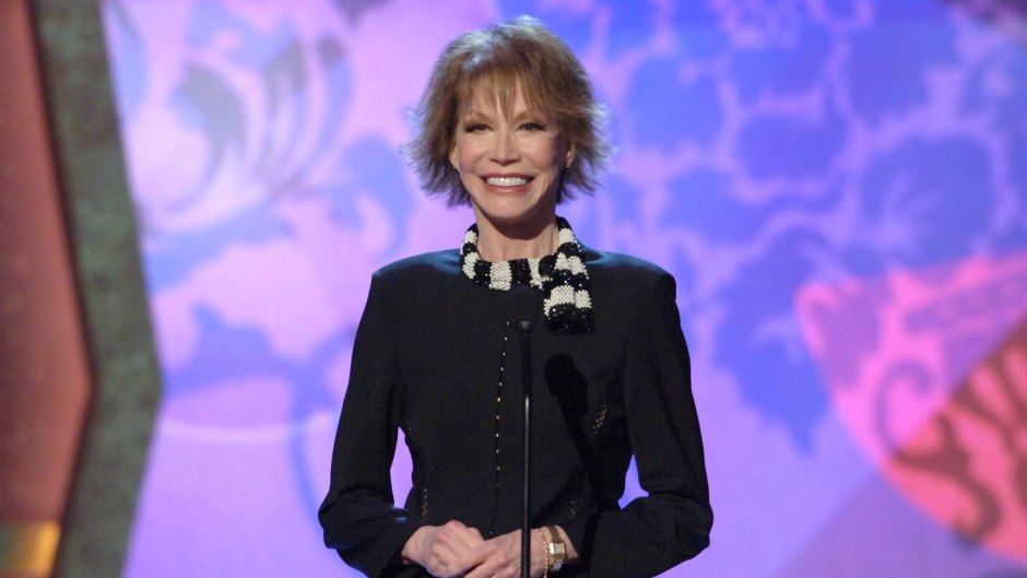 mary-tyler-moore-jewelry-auction
