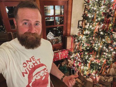Ben Napier Shows Off Christmas Decorations After Weight Loss