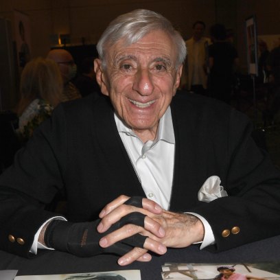 Jamie Farr attends The Hollywood Show in a suit