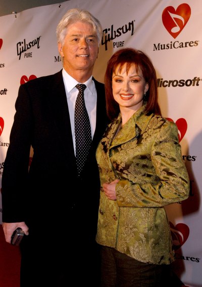 Naomi Judd and husband Larry Strickland on red carpet