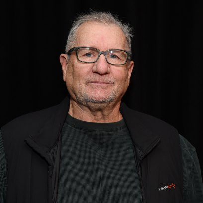 Ed O'Neill smiled in portrait