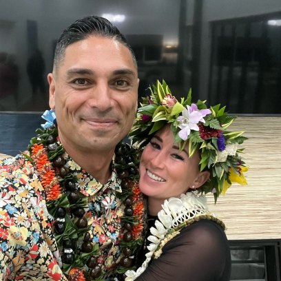'Renovation Aloha' hosts Tristyn and Kamohai Kalama pose for a selfie