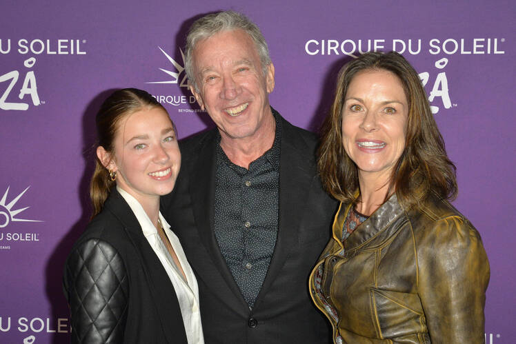 Tim Allen poses with his family at