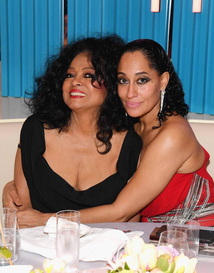 Madre conoce la mejor Nicole Kidman Marie Osmond y más estrellas comparten lecciones de sus Moms 610 Diana Ross (L) y Tracee Ellis 1127230830